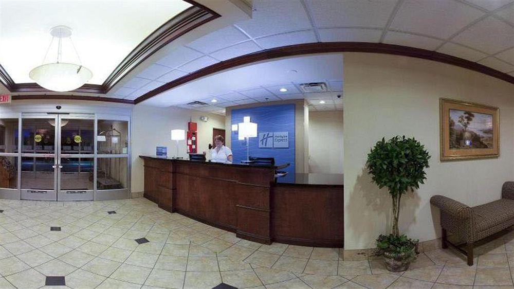 Holiday Inn Express Athens By Ihg מראה חיצוני תמונה