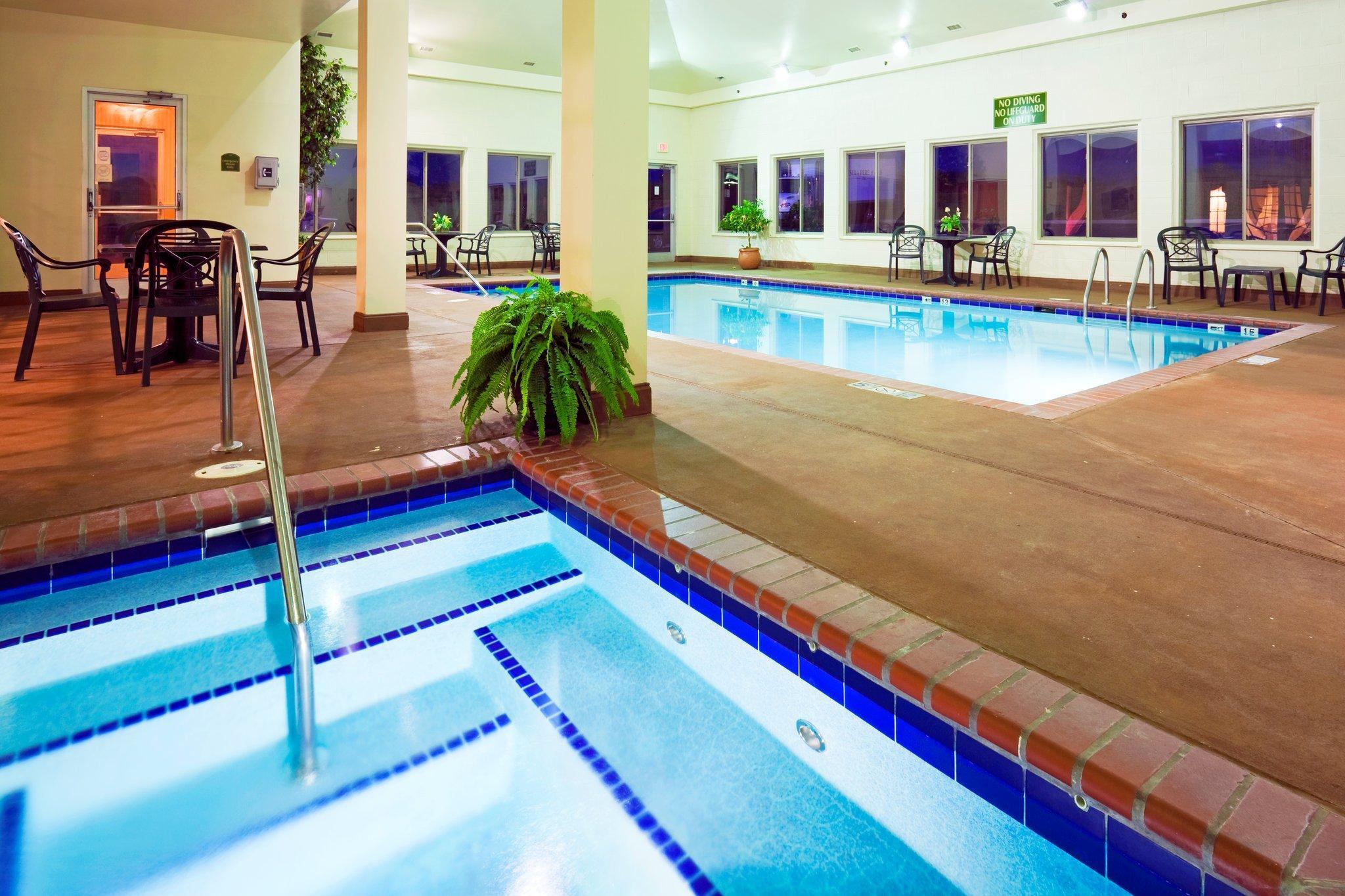 Holiday Inn Express Athens By Ihg מראה חיצוני תמונה