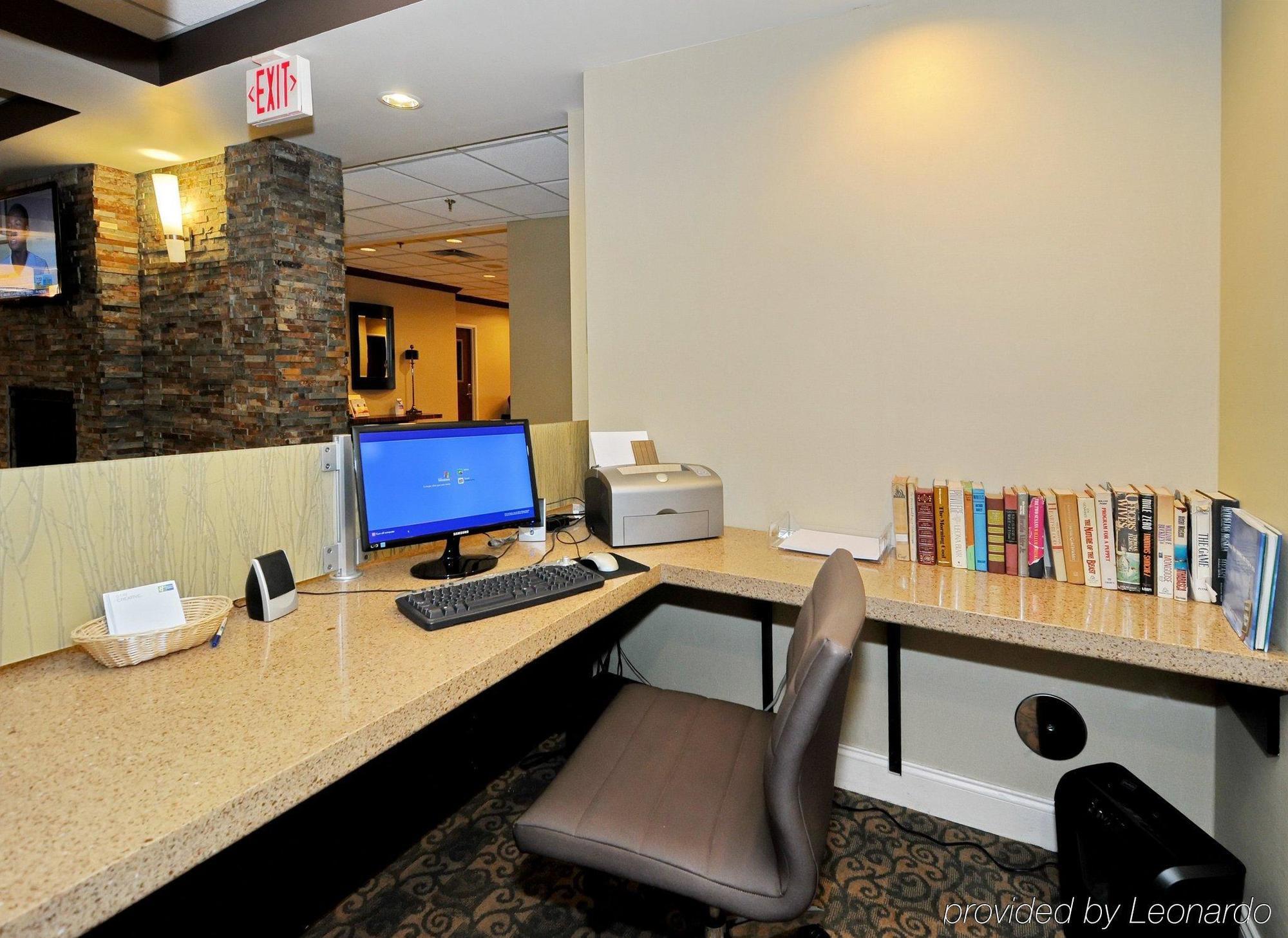 Holiday Inn Express Athens By Ihg מראה חיצוני תמונה